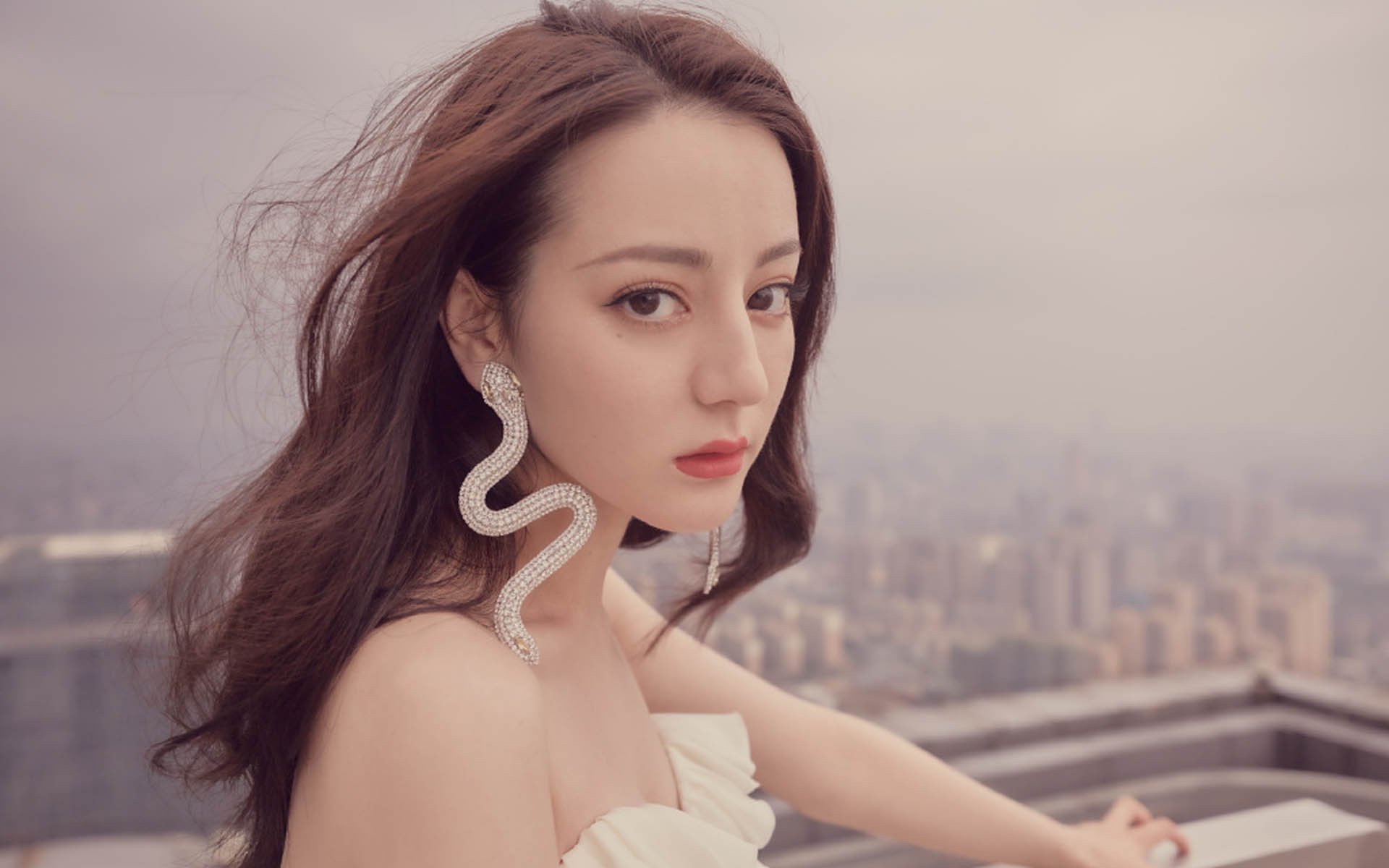 赛场“激情燃烧”_欧冠夜晚的难忘瞬间，欧冠精彩片段