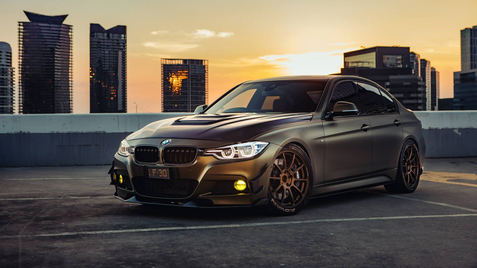 AYX体育-足球比赛文化创意衍生品销售数据增长显著,足球产品营销方案