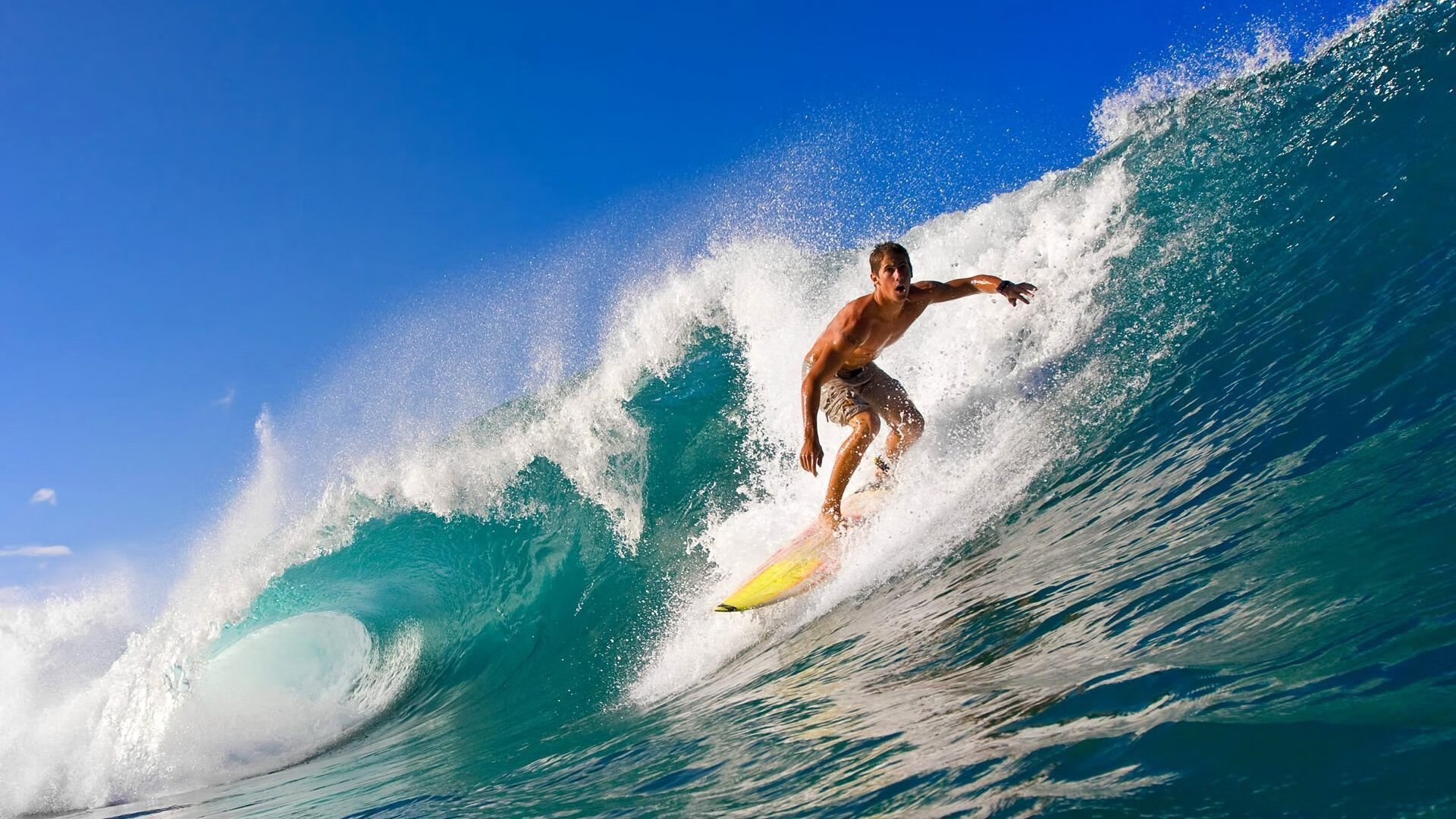 爱游戏 电竞-英超巅峰对决，精彩瞬间点燃比赛激情，英超争冠2021